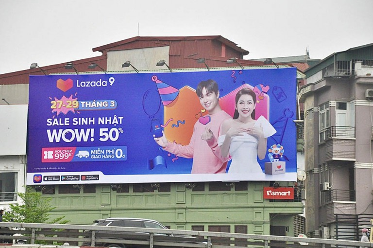 Dự án biển pano Sinh nhật Lazada